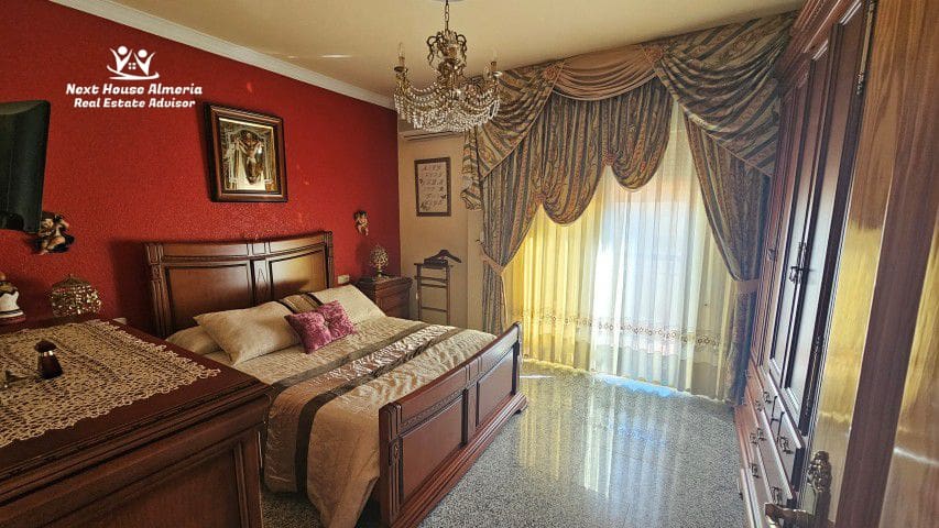 6 chambre Maison de Ville à vendre à Olula del Rio avec garage - 259 999 € (Ref: 9686240)