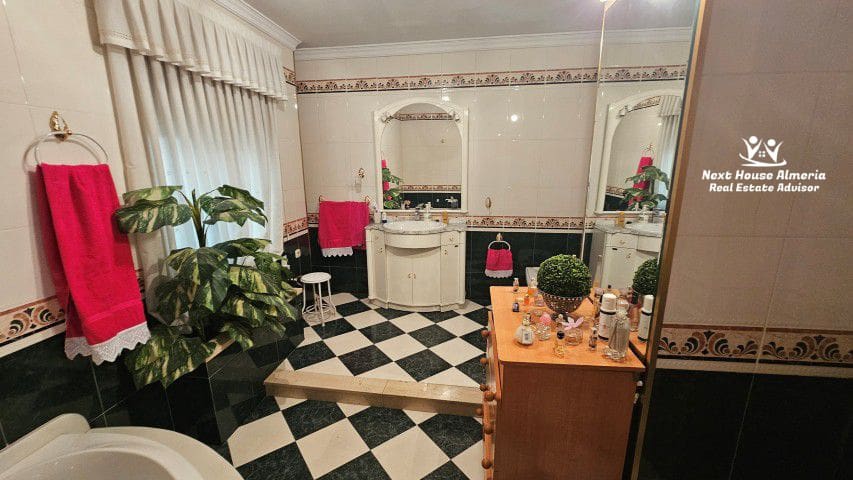 6 chambre Maison de Ville à vendre à Olula del Rio avec garage - 259 999 € (Ref: 9686240)