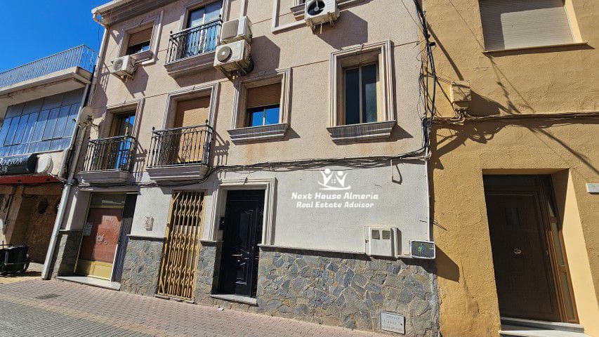 6 chambre Maison de Ville à vendre à Olula del Rio avec garage - 259 999 € (Ref: 9686240)