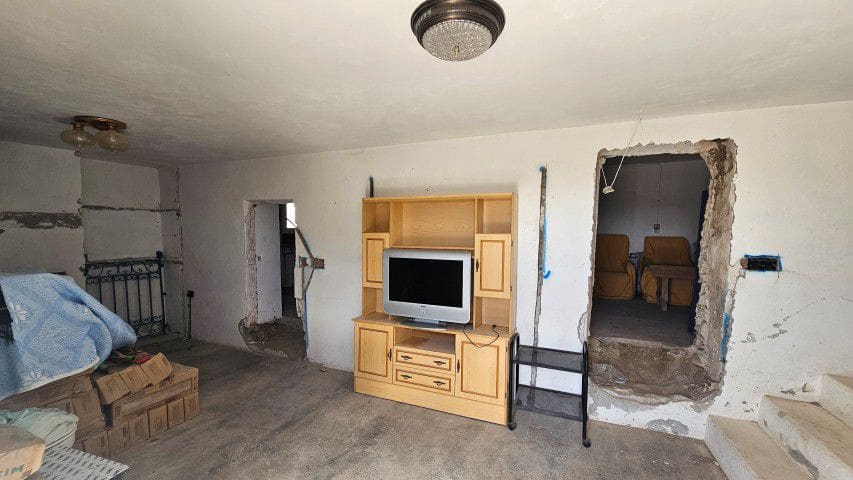 5 chambre Finca/Maison de Campagne à vendre à Santopetar - 119 950 € (Ref: 9690351)