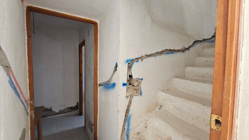 5 chambre Finca/Maison de Campagne à vendre à Santopetar - 119 950 € (Ref: 9690351)