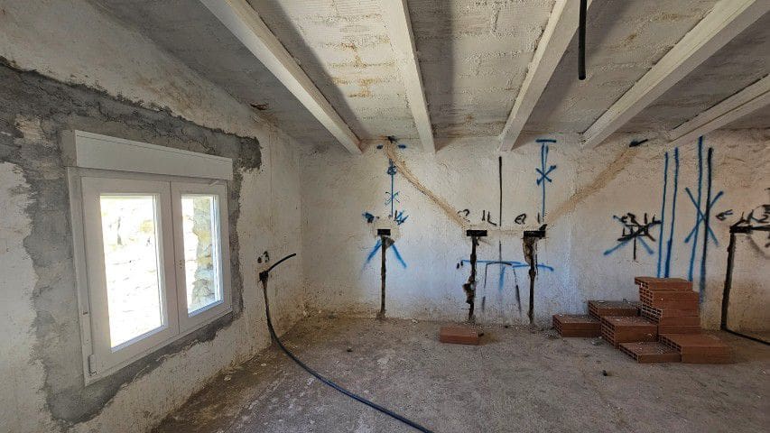 5 chambre Finca/Maison de Campagne à vendre à Santopetar - 119 950 € (Ref: 9690351)