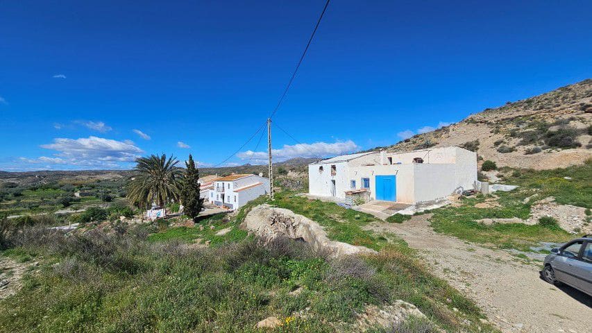 5 chambre Finca/Maison de Campagne à vendre à Santopetar - 119 950 € (Ref: 9690351)