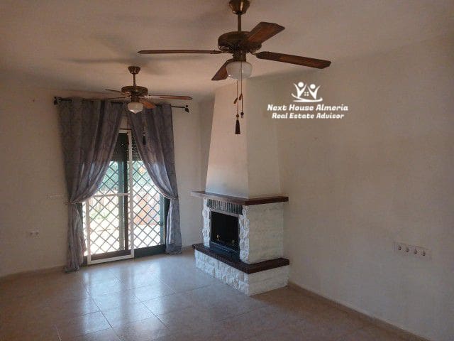 Chalet de 3 habitaciones en La Alfoquia, Zurgena en venta - 185.000 € (Ref: 9695129)