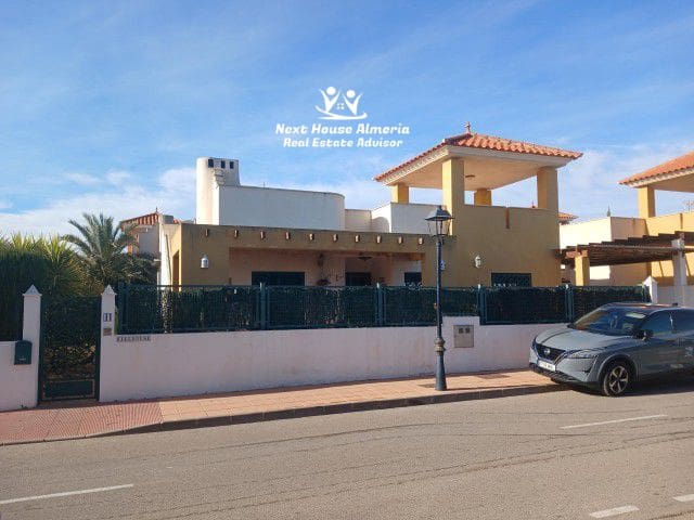 3 bedroom Villa for sale in La Alfoquia - € 185,000 (Ref: 9695129)