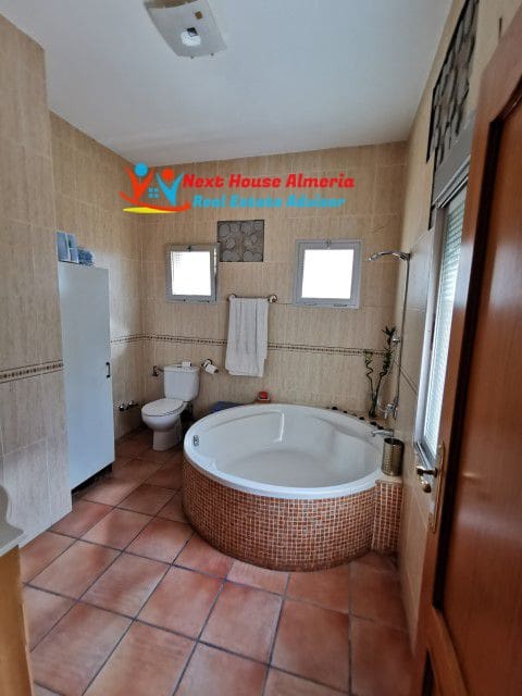 6 quarto Quinta/Casa Rural para venda em Los Gallardos com garagem - 390 000 € (Ref: 9711231)