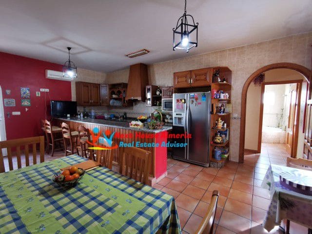 6 quarto Quinta/Casa Rural para venda em Los Gallardos com garagem - 390 000 € (Ref: 9711231)