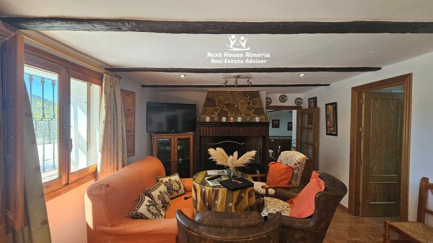 7 bedroom Finca/Country House for sale in La Parroquia with garage - € 425,000 (Ref: 9719736)