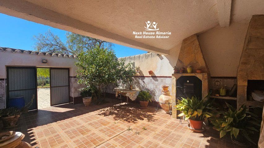 7 bedroom Finca/Country House for sale in La Parroquia with garage - € 425,000 (Ref: 9719736)