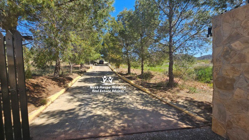 7 bedroom Finca/Country House for sale in La Parroquia with garage - € 425,000 (Ref: 9719736)