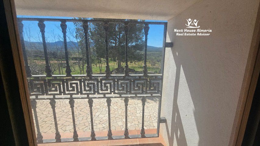 7 bedroom Finca/Country House for sale in La Parroquia with garage - € 425,000 (Ref: 9719736)