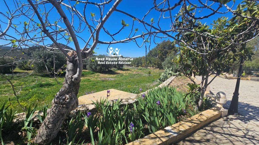 7 bedroom Finca/Country House for sale in La Parroquia with garage - € 425,000 (Ref: 9719736)