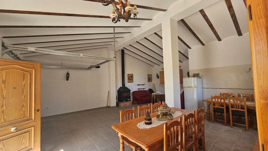 7 bedroom Finca/Country House for sale in La Parroquia with garage - € 425,000 (Ref: 9719736)
