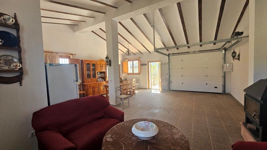 7 bedroom Finca/Country House for sale in La Parroquia with garage - € 425,000 (Ref: 9719736)