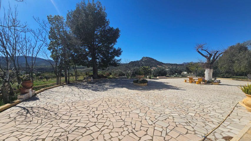 7 bedroom Finca/Country House for sale in La Parroquia with garage - € 425,000 (Ref: 9719736)