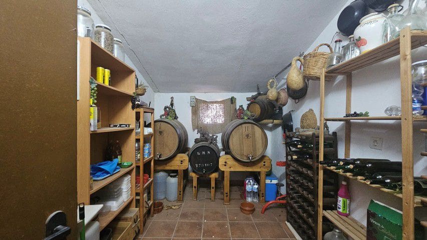7 bedroom Finca/Country House for sale in La Parroquia with garage - € 425,000 (Ref: 9719736)