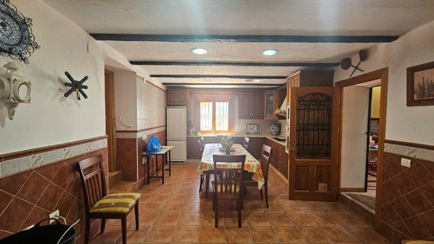 7 bedroom Finca/Country House for sale in La Parroquia with garage - € 425,000 (Ref: 9719736)
