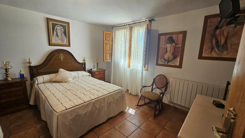 7 bedroom Finca/Country House for sale in La Parroquia with garage - € 425,000 (Ref: 9719736)