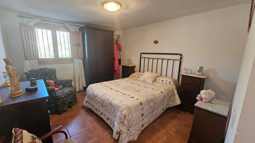 7 bedroom Finca/Country House for sale in La Parroquia with garage - € 425,000 (Ref: 9719736)