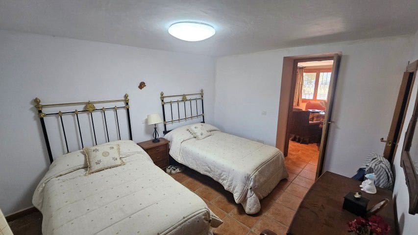 7 bedroom Finca/Country House for sale in La Parroquia with garage - € 425,000 (Ref: 9719736)