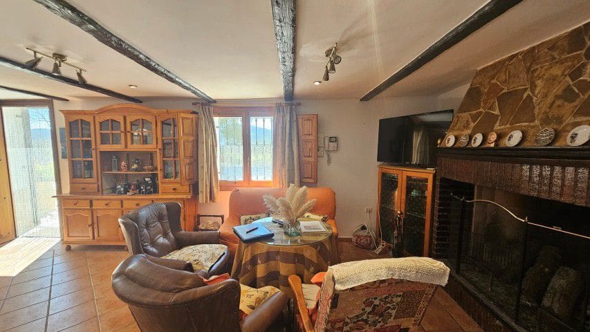 7 bedroom Finca/Country House for sale in La Parroquia with garage - € 425,000 (Ref: 9719736)