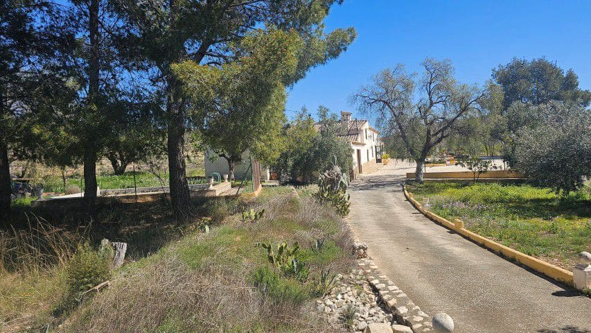 7 bedroom Finca/Country House for sale in La Parroquia with garage - € 425,000 (Ref: 9719736)