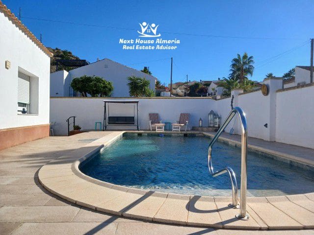 Chalet de 3 habitaciones en Arboleas en venta - 275.000 € (Ref: 9738361)