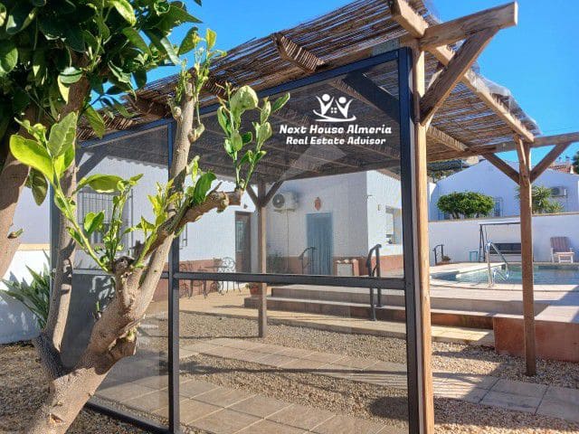 Chalet de 3 habitaciones en Arboleas en venta - 275.000 € (Ref: 9738361)