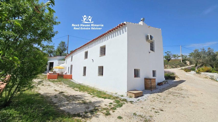 7 Zimmer Finca/Landgut zu verkaufen in Velez-Blanco - 475.000 € (Ref: 9755471)