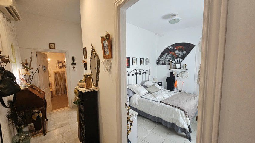 5 bedroom Townhouse for sale in Lucar with garage - € 149,950 (Ref: 9772816)