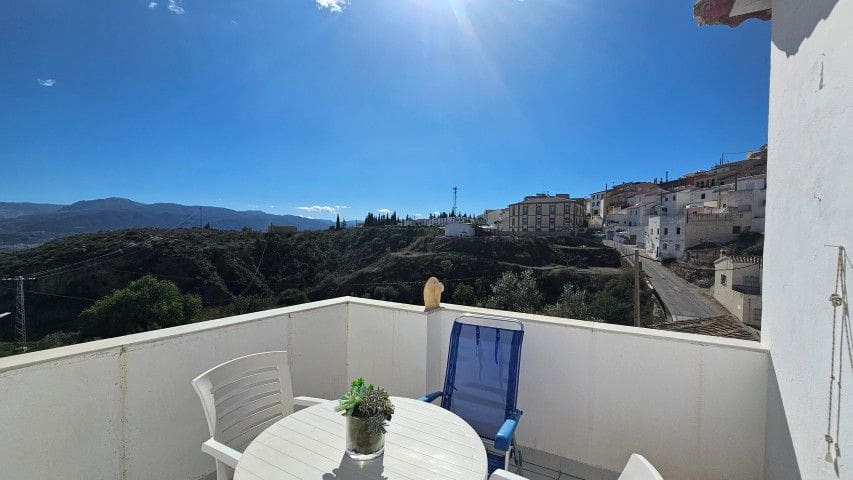 5 bedroom Townhouse for sale in Lucar with garage - € 149,950 (Ref: 9772816)
