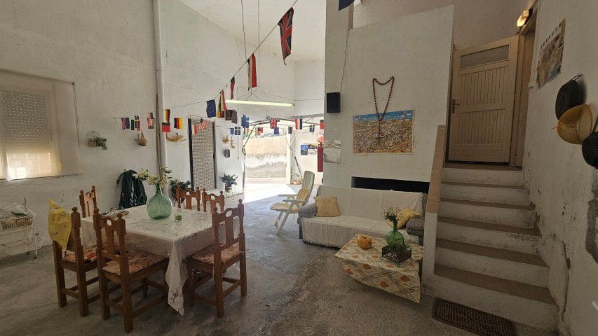 5 bedroom Townhouse for sale in Lucar with garage - € 149,950 (Ref: 9772816)