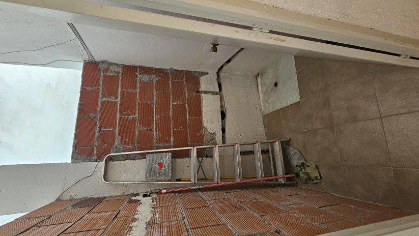 5 bedroom Townhouse for sale in Lucar with garage - € 149,950 (Ref: 9772816)