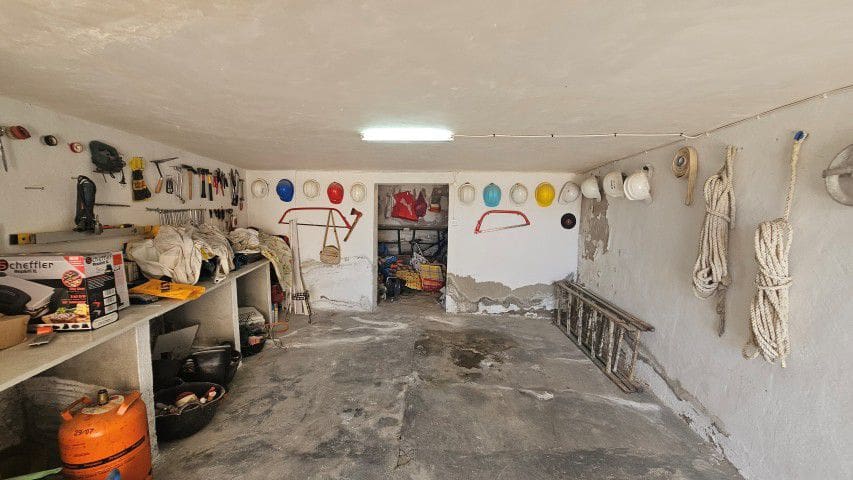 5 bedroom Townhouse for sale in Lucar with garage - € 149,950 (Ref: 9772816)