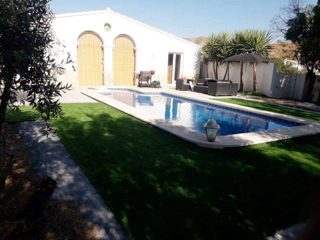 7 bedroom Finca/Country House for sale in Arboleas - € 299,995 (Ref: 9784989)