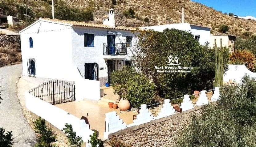 7 bedroom Finca/Country House for sale in Arboleas - € 299,995 (Ref: 9784989)