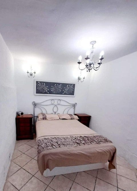 7 bedroom Finca/Country House for sale in Arboleas - € 299,995 (Ref: 9784989)