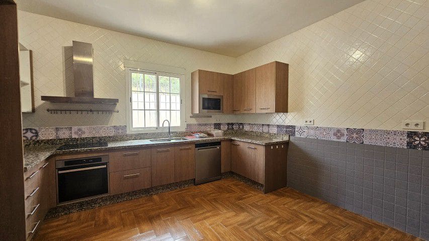 3 bedroom Villa for sale in Almanzora - € 199,950 (Ref: 9836161)