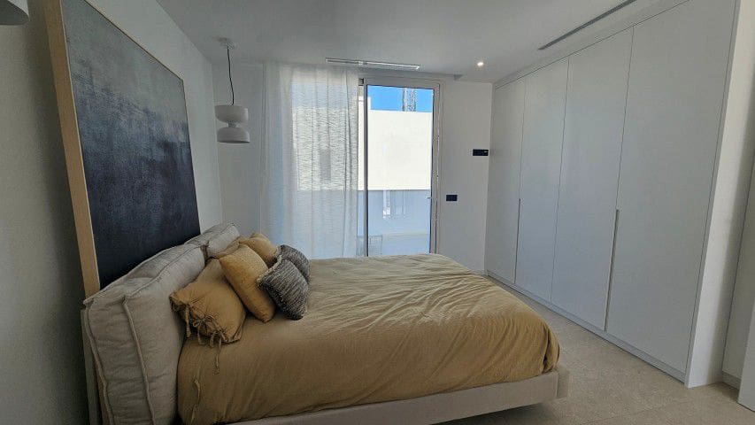3 makuuhuone Huvila myytävänä paikassa San Juan de los Terreros mukana 
autotalli - 505 900 € (Ref: 9857598)