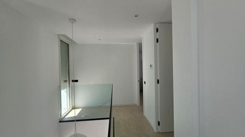 3 makuuhuone Huvila myytävänä paikassa San Juan de los Terreros mukana 
autotalli - 505 900 € (Ref: 9857598)