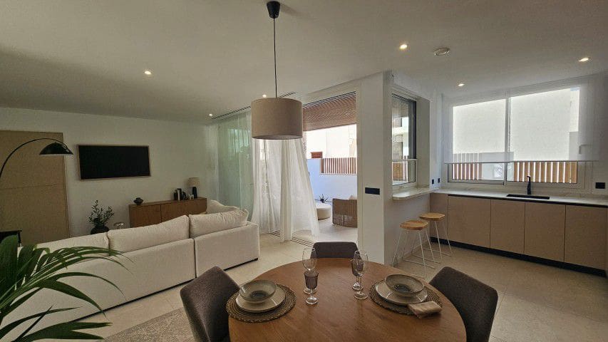 3 makuuhuone Huvila myytävänä paikassa San Juan de los Terreros mukana 
autotalli - 505 900 € (Ref: 9857598)