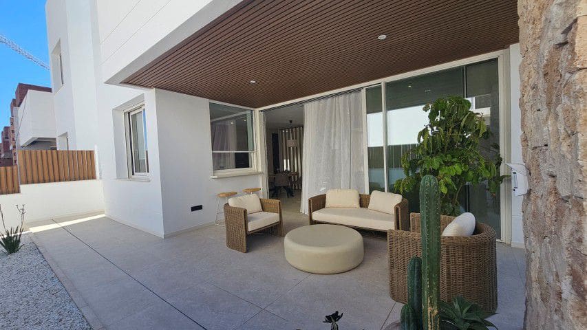 3 makuuhuone Huvila myytävänä paikassa San Juan de los Terreros mukana 
autotalli - 505 900 € (Ref: 9857598)