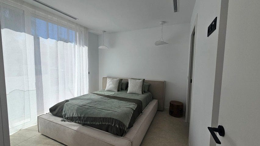 3 makuuhuone Huvila myytävänä paikassa San Juan de los Terreros mukana 
autotalli - 505 900 € (Ref: 9857598)