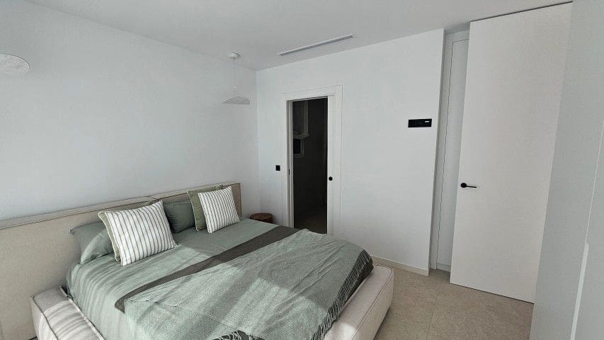 3 makuuhuone Huvila myytävänä paikassa San Juan de los Terreros mukana 
autotalli - 505 900 € (Ref: 9857598)