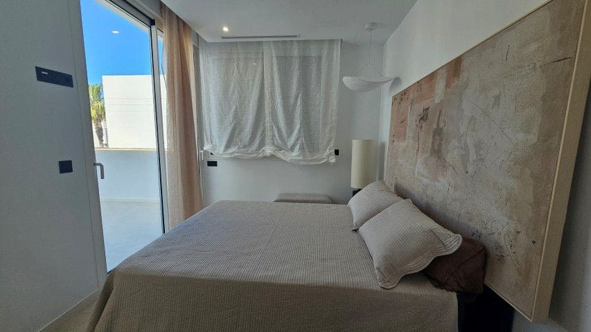 3 makuuhuone Huvila myytävänä paikassa San Juan de los Terreros mukana 
autotalli - 505 900 € (Ref: 9857598)