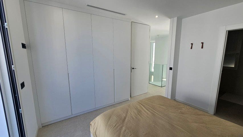 3 makuuhuone Huvila myytävänä paikassa San Juan de los Terreros mukana 
autotalli - 505 900 € (Ref: 9857598)