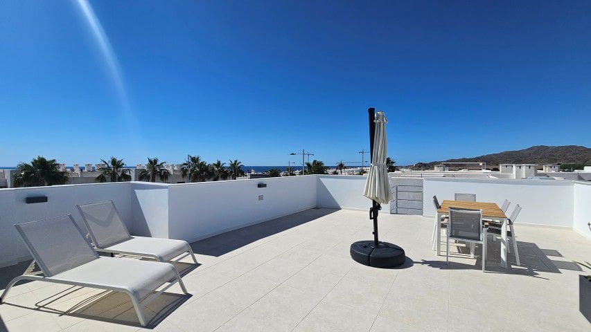 3 makuuhuone Huvila myytävänä paikassa San Juan de los Terreros mukana 
autotalli - 505 900 € (Ref: 9857598)