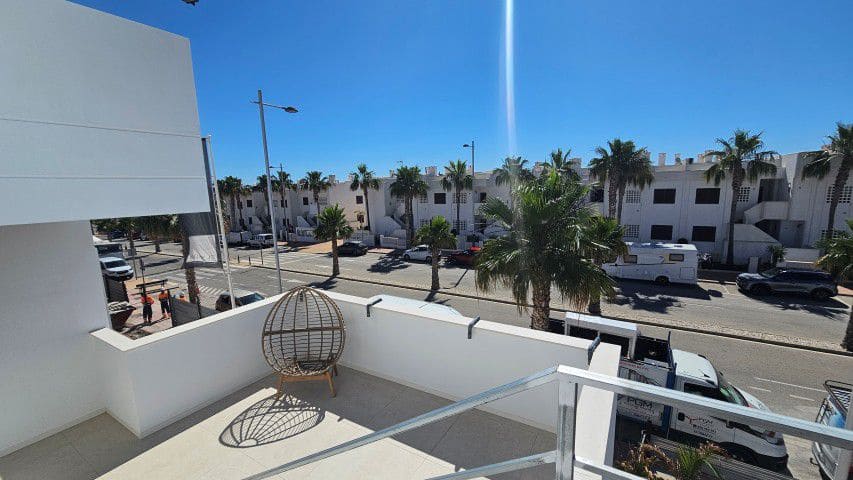 3 makuuhuone Huvila myytävänä paikassa San Juan de los Terreros mukana 
autotalli - 505 900 € (Ref: 9857598)