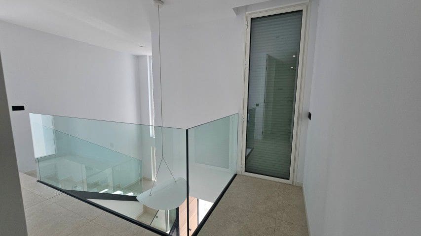 3 makuuhuone Huvila myytävänä paikassa San Juan de los Terreros mukana 
autotalli - 505 900 € (Ref: 9857598)