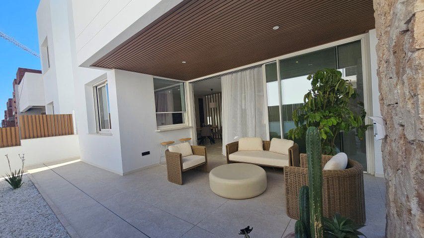 3 makuuhuone Huvila myytävänä paikassa San Juan de los Terreros mukana 
autotalli - 505 900 € (Ref: 9857598)